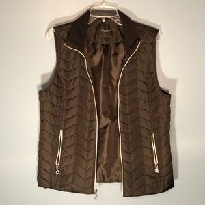 Women’s Marc New York Black vest, size large